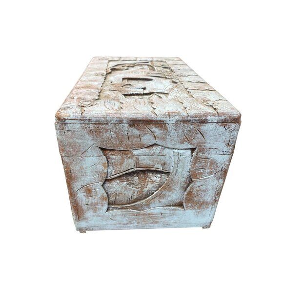 Vintage Hand Carved Wooden Storage Box Medieval Folk Art Design size 11.5"x7.5" - Picture 2 of 16